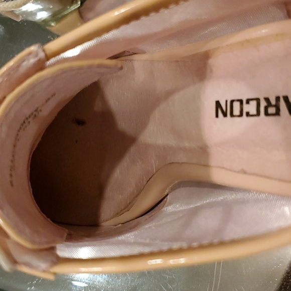 Vintage Vearcon  Peachy Taupe  Patent Leather And Mesh Lace Up Shoe - Picture 8 of 11